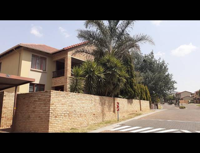 2 BEDROOM PROPERTY TO RENT IN WILLOWBROOK